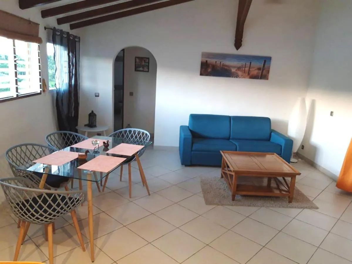 Maison Charmante Avec Piscine A Petit-Bourg. 0*, Petit-Bourg Guadeloupe